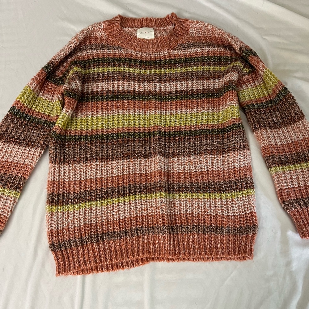 New Knitted sweater